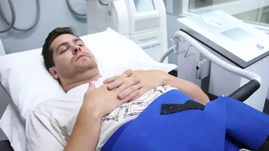 Transforming Bodies: Celebrity Success Stories and the Truth Behind Body Contouring 2 Image of male having body contouring Brackley treatment